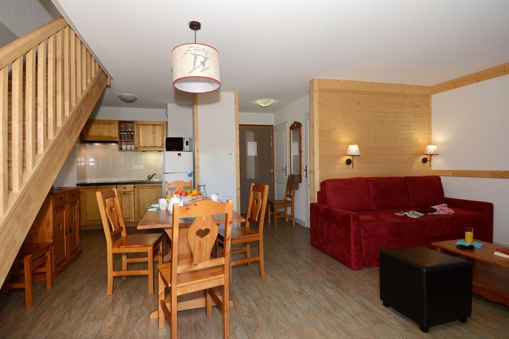 Residence Odalys Les Bergers Saint-Sorlin-dʼArves Exterior foto